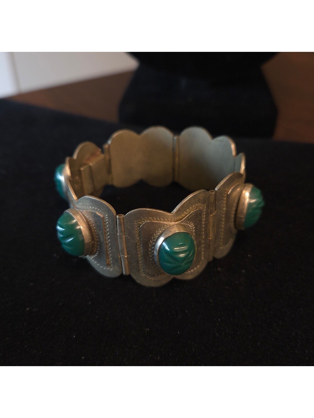Vintage 7" Sterling Taxco Green Jade Carved Link Bracelet